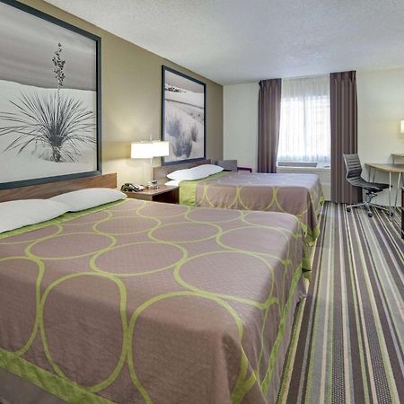 Super 8 By Wyndham Roswell Motel Екстериор снимка
